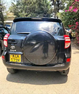 Toyota Vanguard 2010 Black