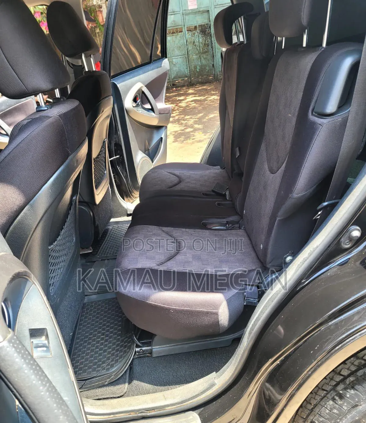 Toyota Vanguard 2010 Black