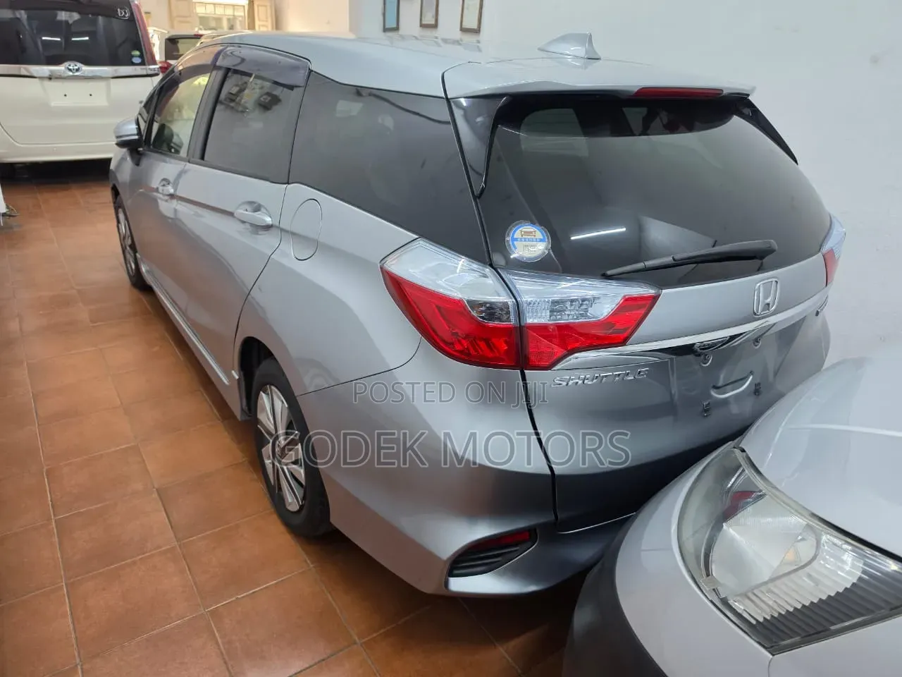 Honda Fit Shuttle 2019 Silver