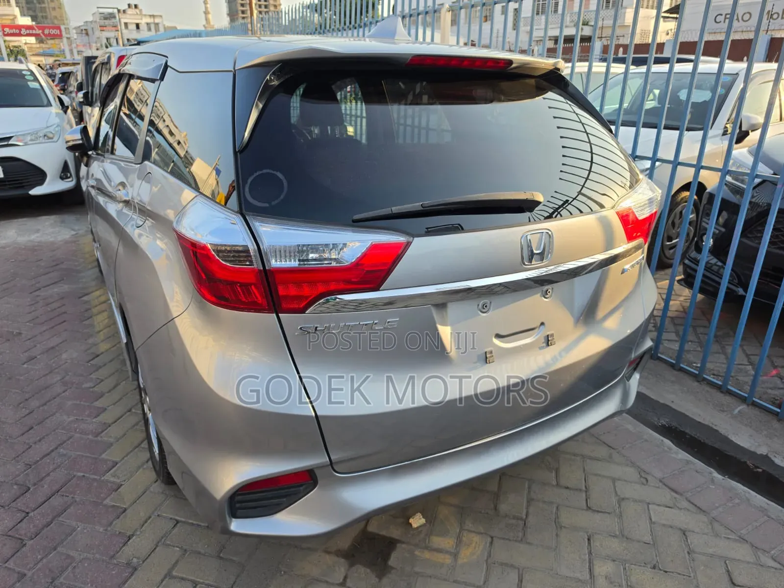 Honda Fit Shuttle 2019 Silver