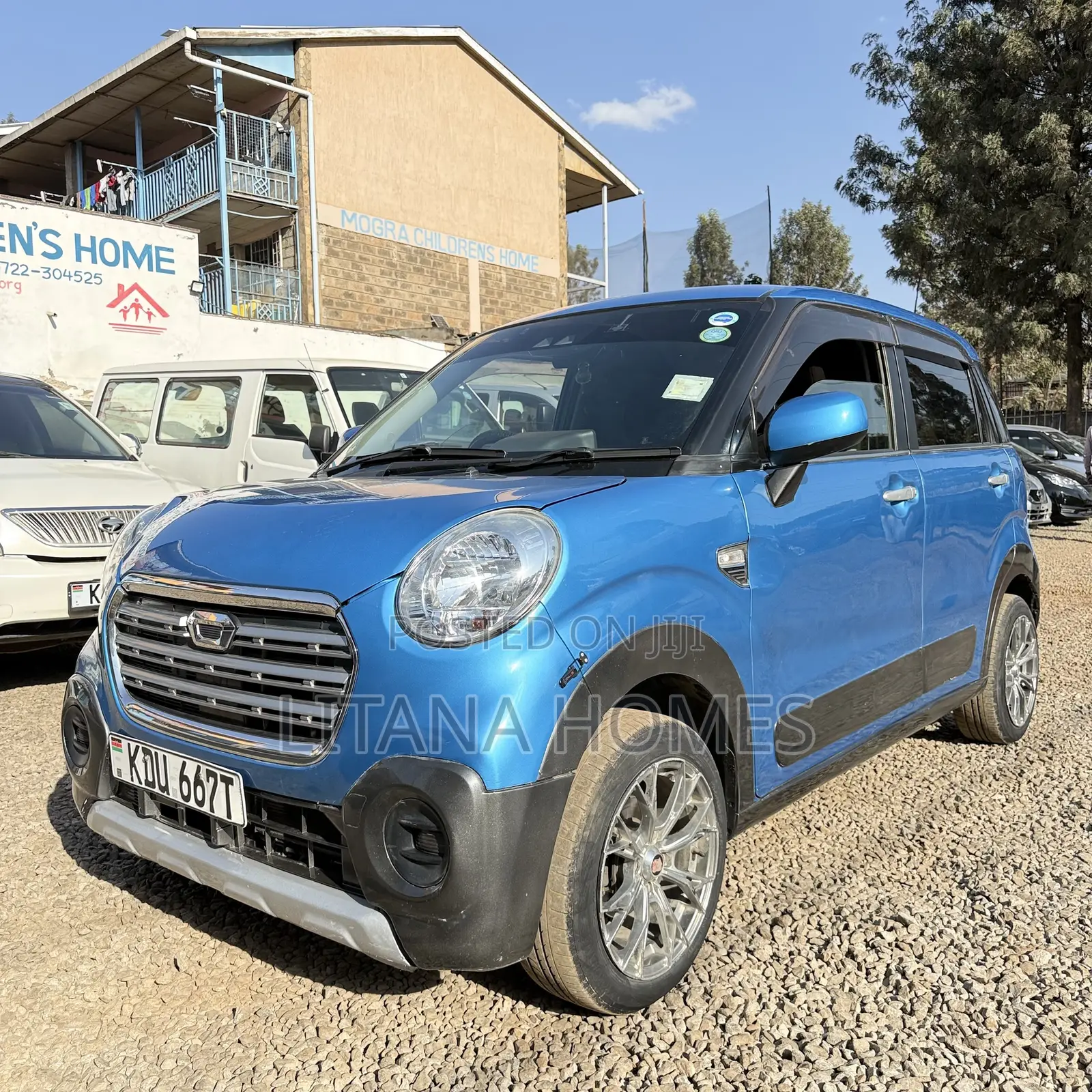 Daihatsu Cast 660 AWD 2018 Blue