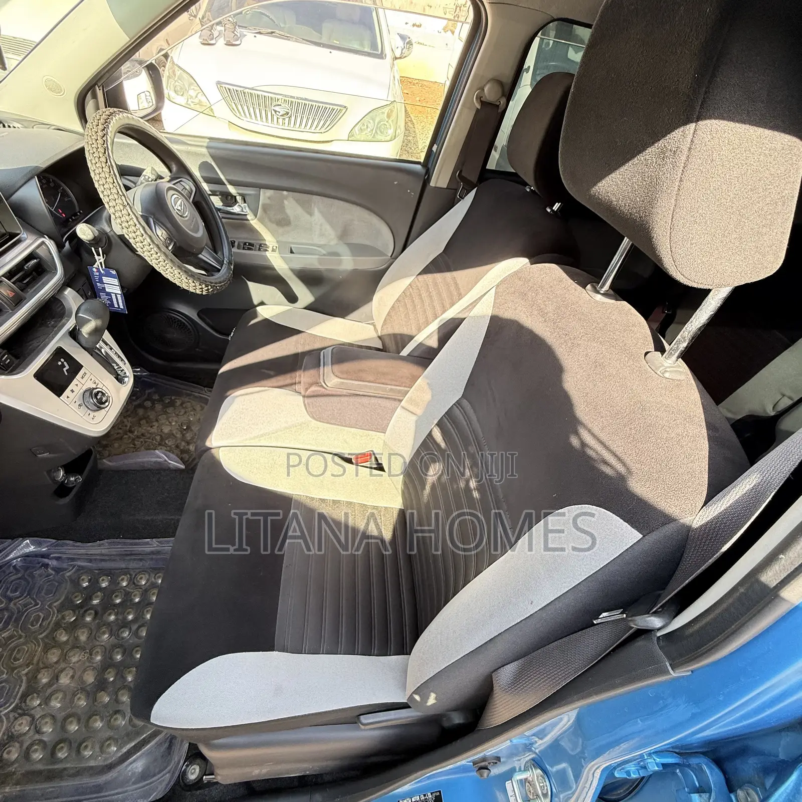 Daihatsu Cast 660 AWD 2018 Blue