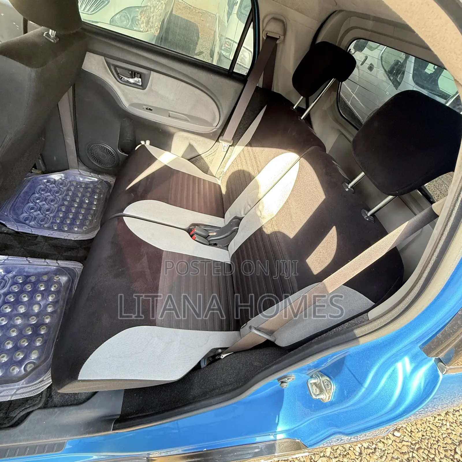 Daihatsu Cast 660 AWD 2018 Blue