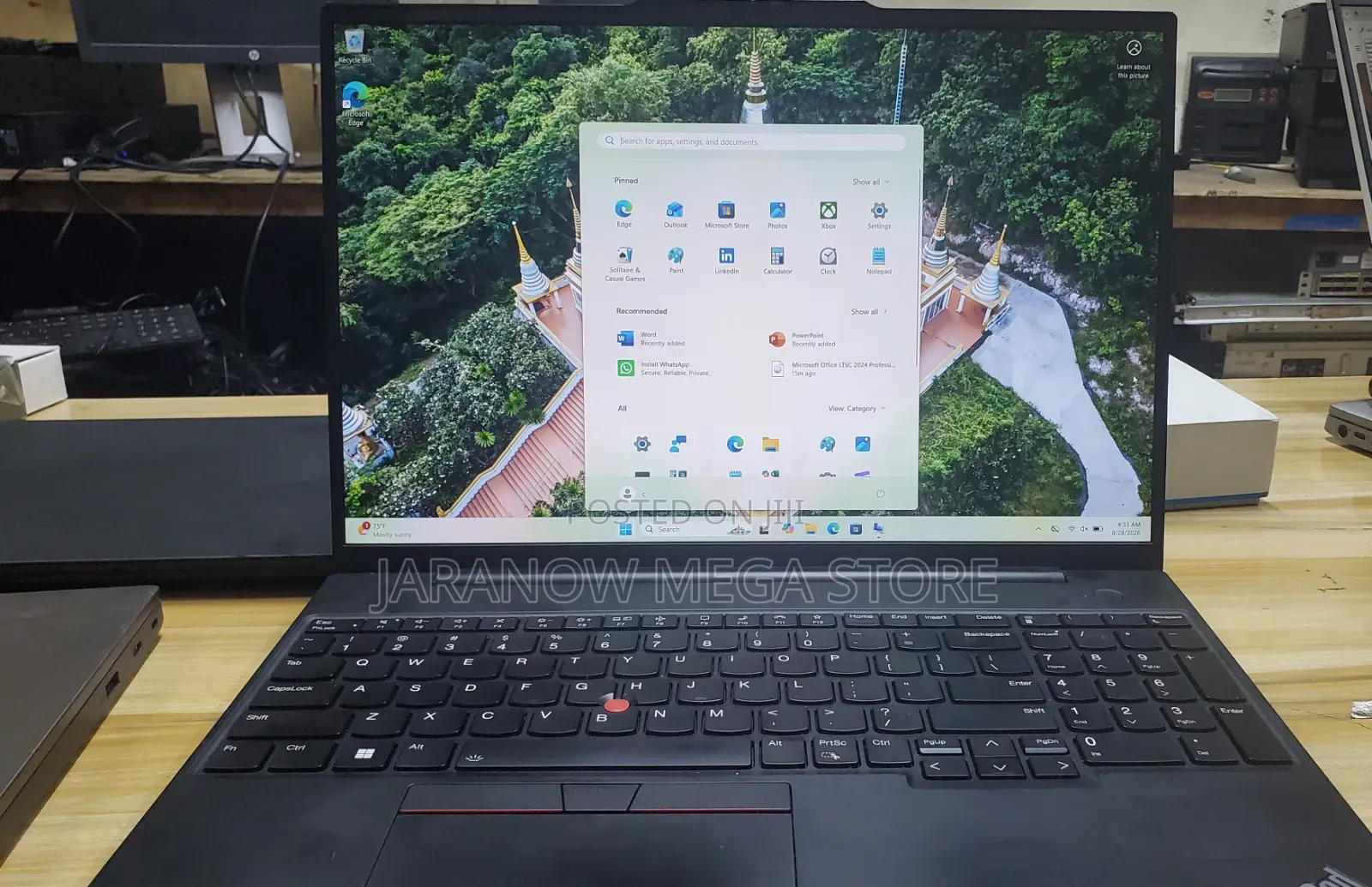 Laptop Lenovo ThinkPad E16 G1 16GB Intel Core i5 SSD 512GB