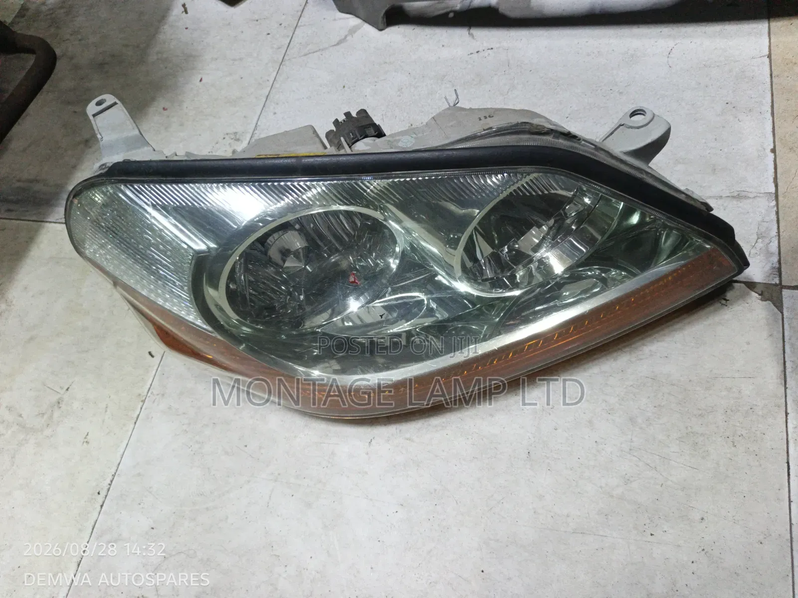 Toyota Mark 2  Zenon RIGHT SIDE