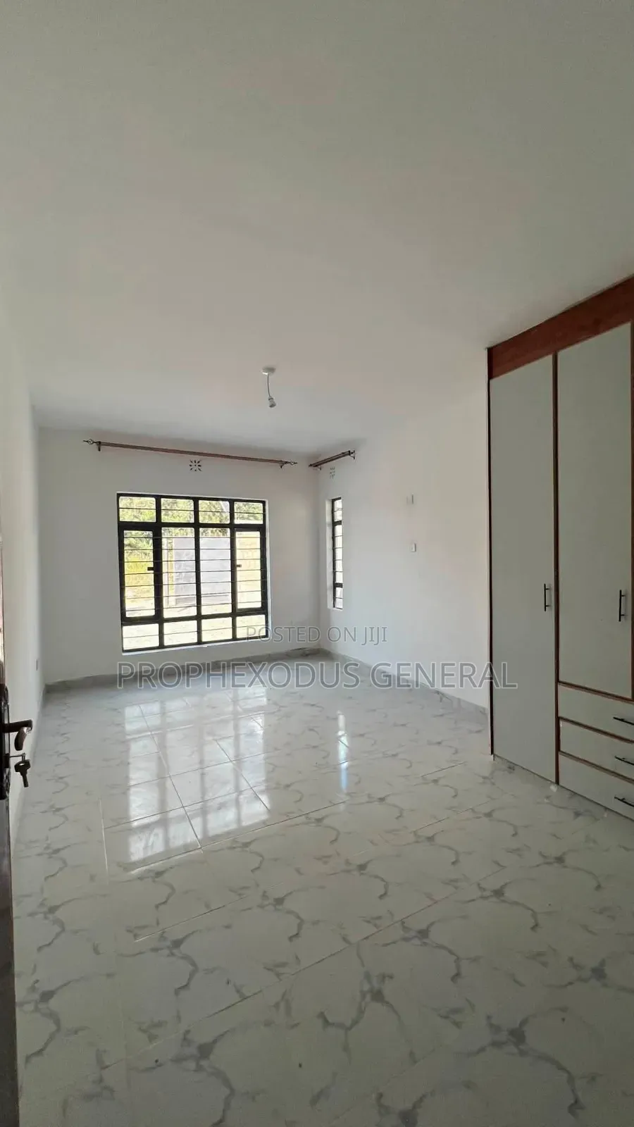 4bdrm Bungalow in Matasia for sale