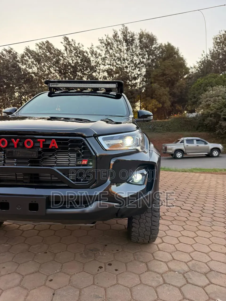 Toyota Hilux 2023 Black