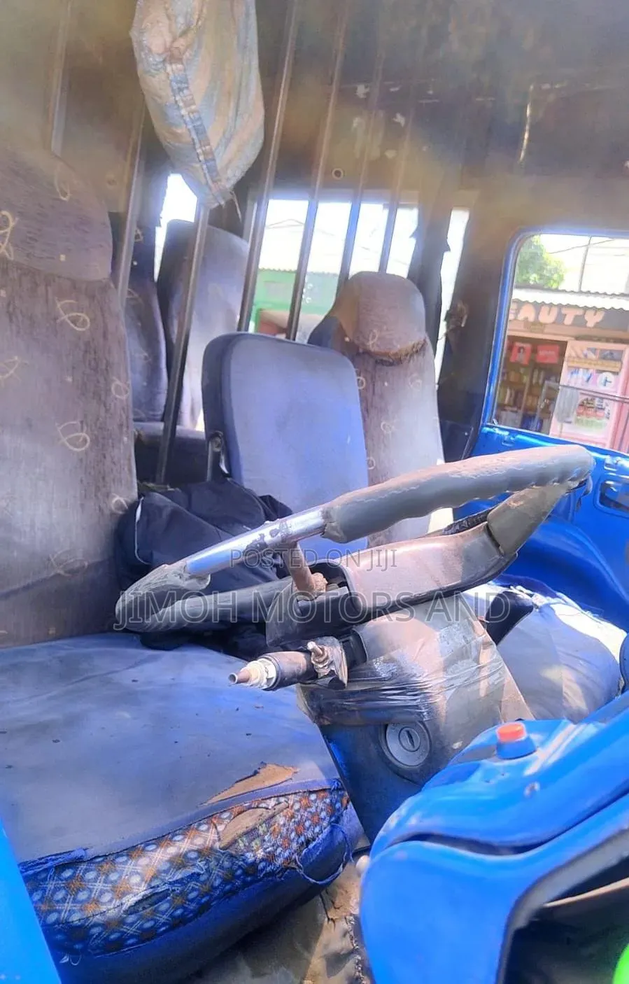 Isuzu NQR 2009 Blue