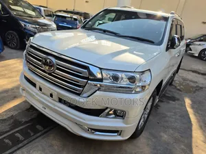 Toyota Land Cruiser 2020 White