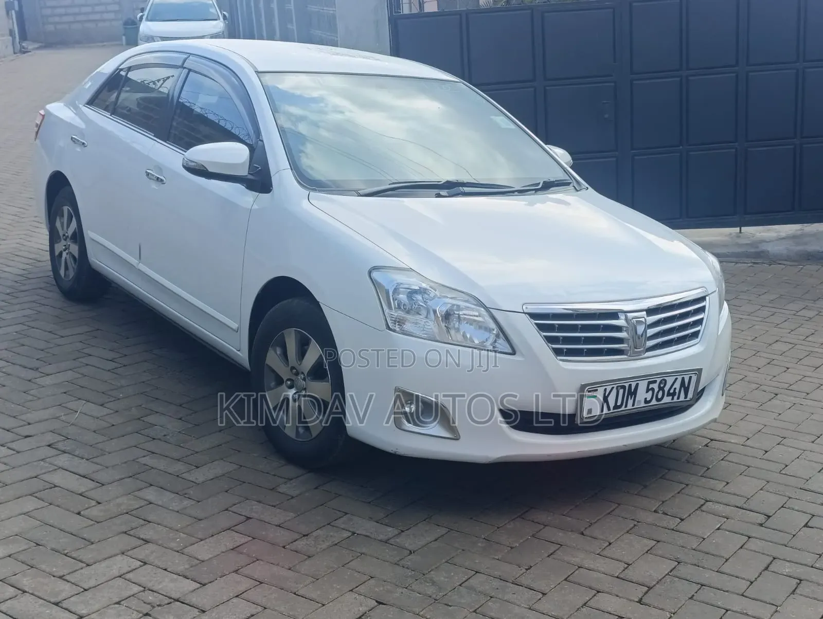 Toyota Premio 2018 White