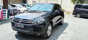 Volkswagen Touareg 2012 Black
