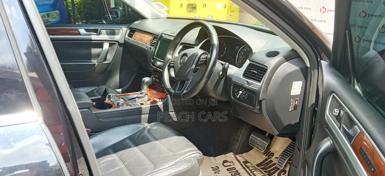 Volkswagen Touareg 2012 Black