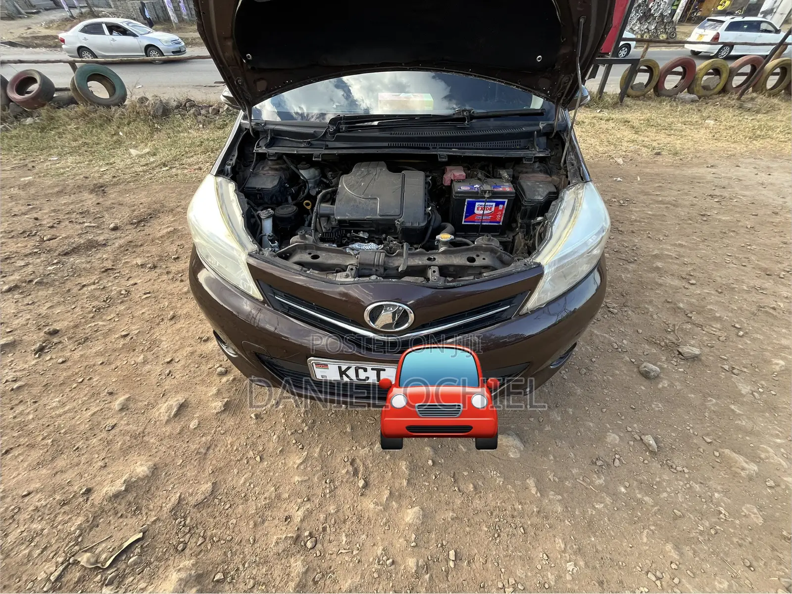 Toyota Vitz 1.0 FWD 5dr 2011 Brown