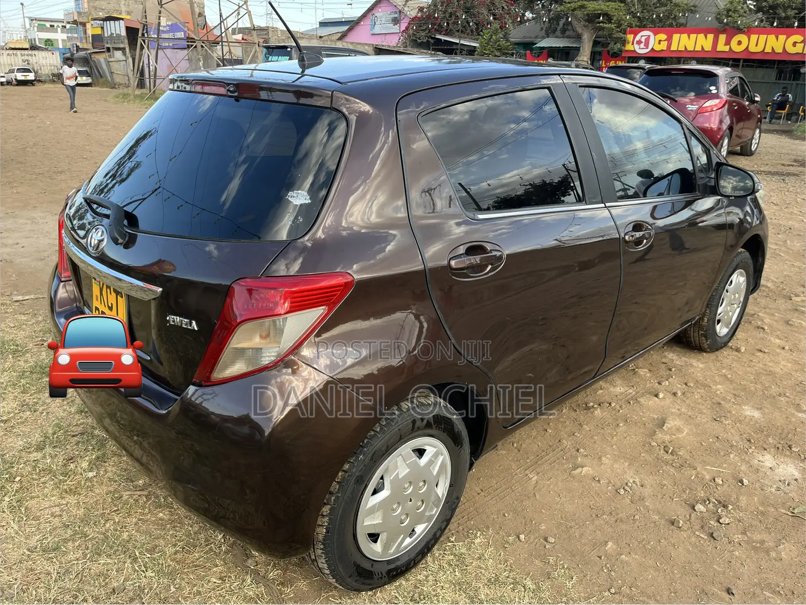 Toyota Vitz 1.0 FWD 5dr 2011 Brown