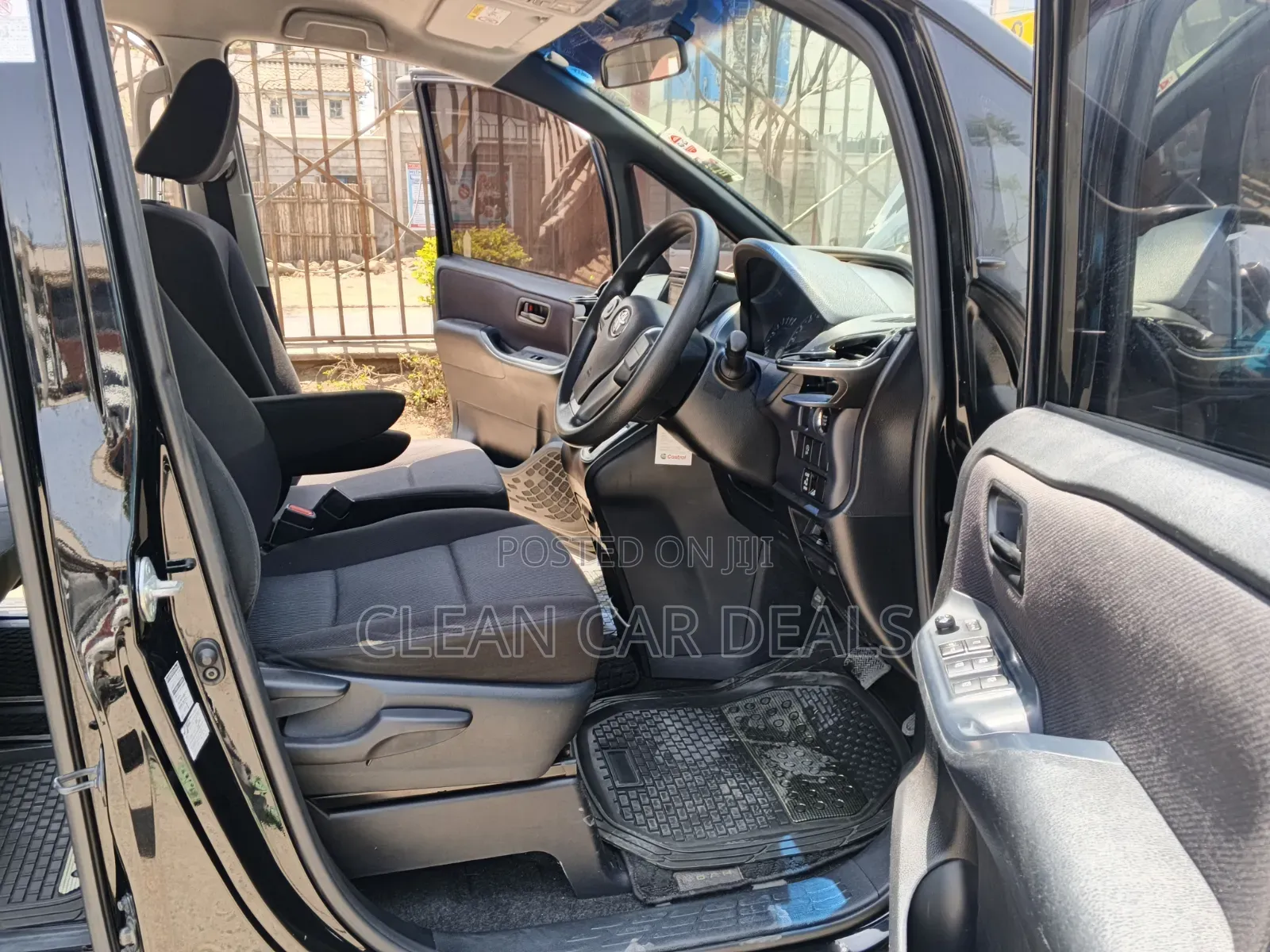 Toyota Noah 2018 Black