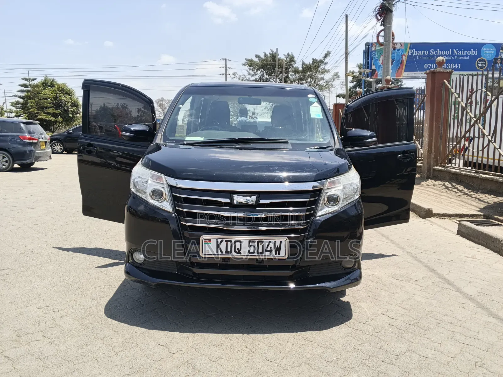 Toyota Noah 2018 Black