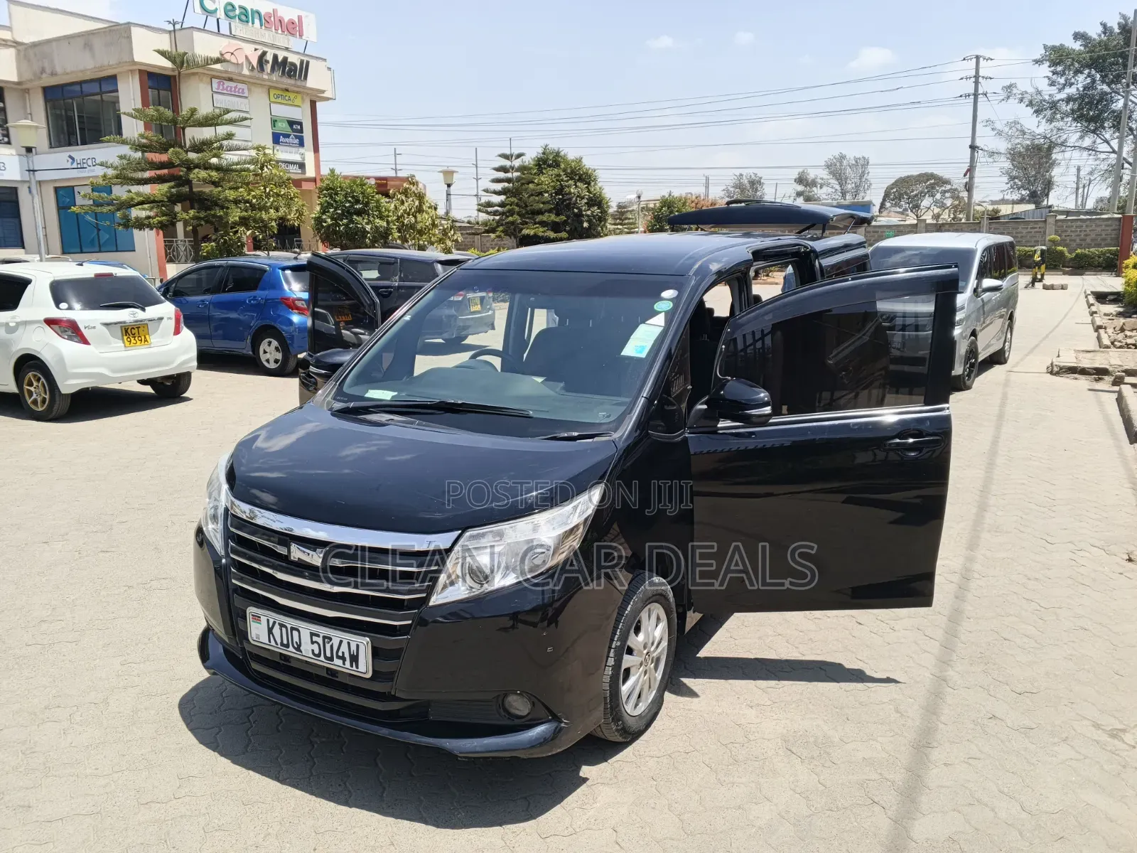 Toyota Noah 2018 Black