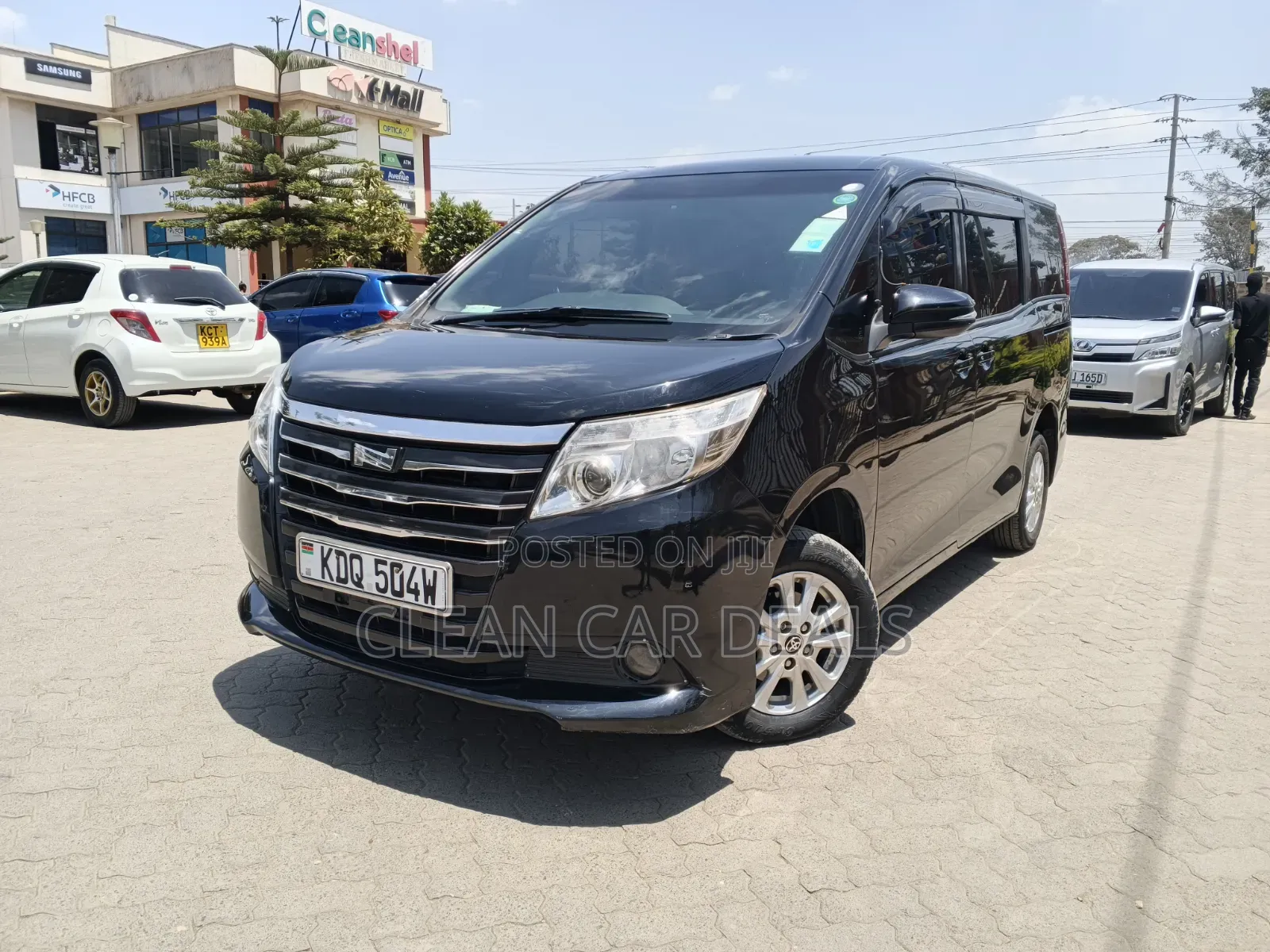Toyota Noah 2018 Black