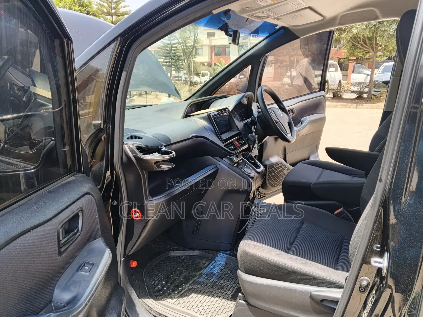 Toyota Noah 2018 Black