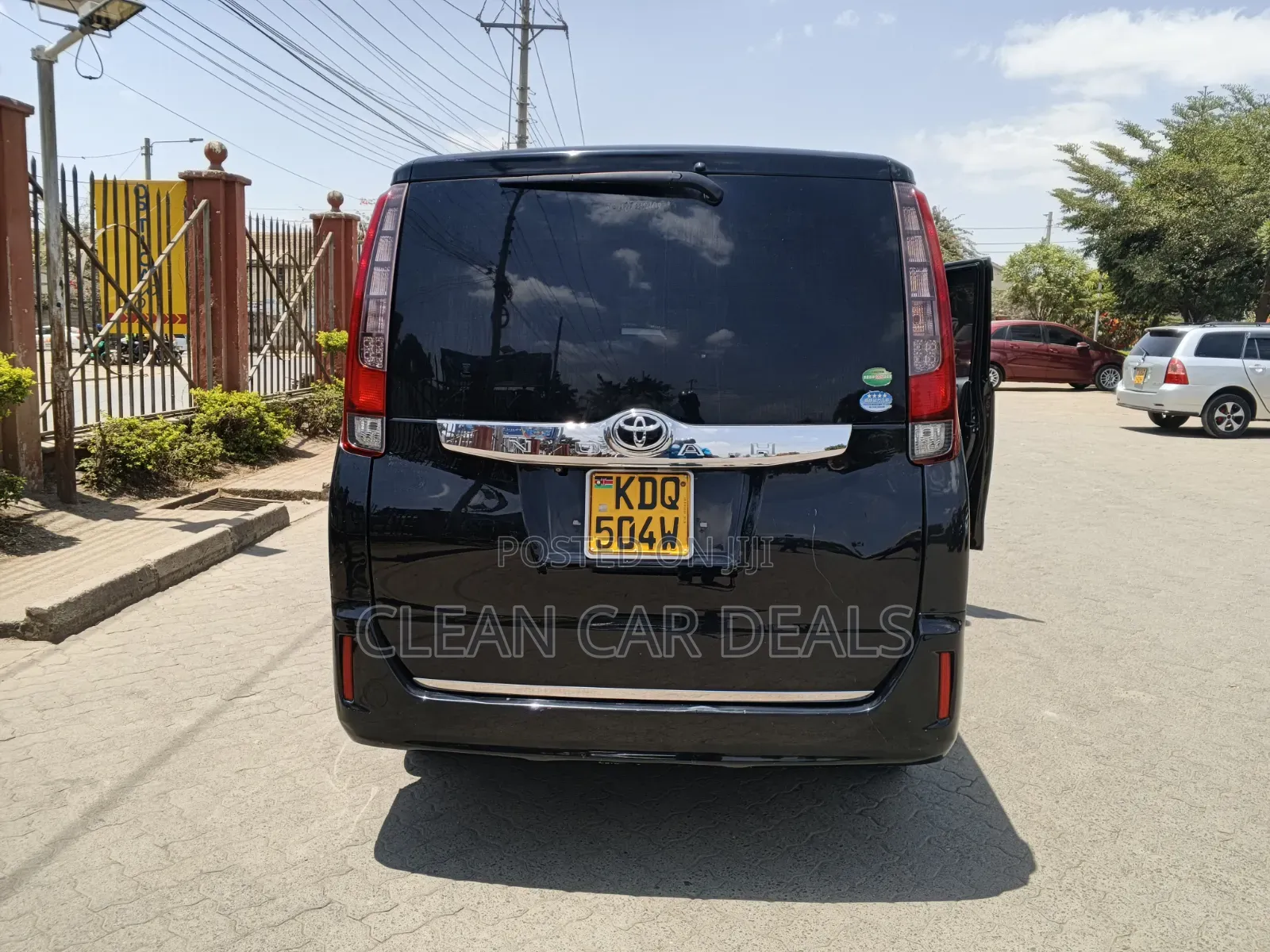 Toyota Noah 2018 Black
