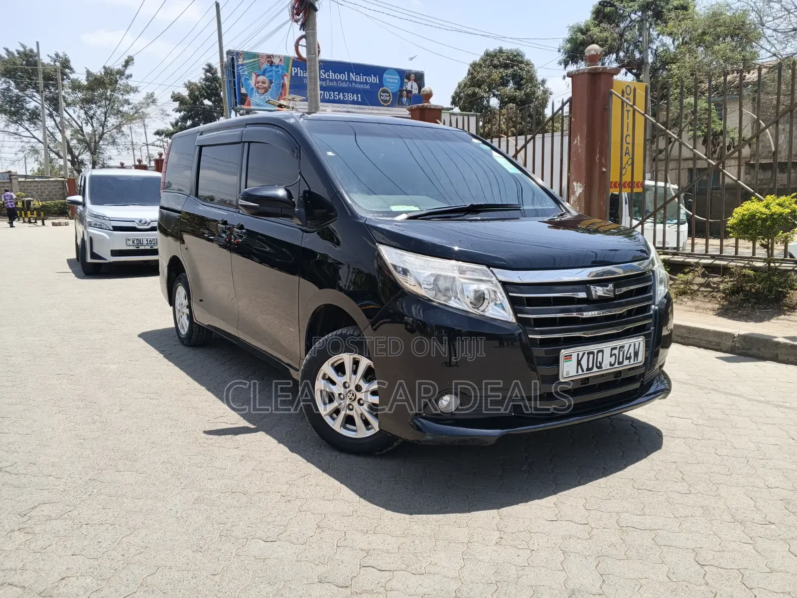 Toyota Noah 2018 Black