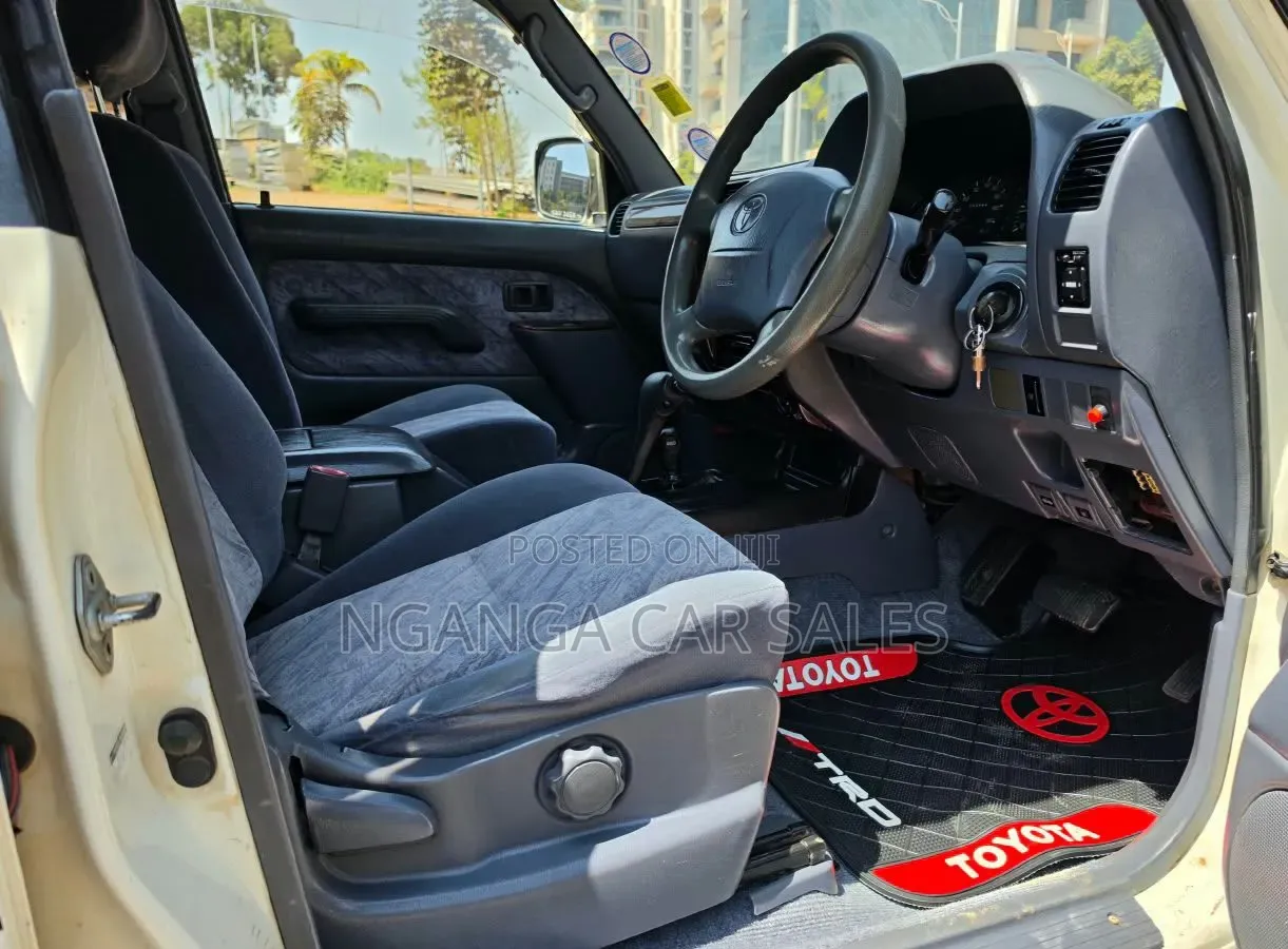Toyota Land Cruiser Prado 1998 Gray