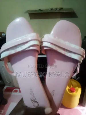 Ladies Shoes for Sell