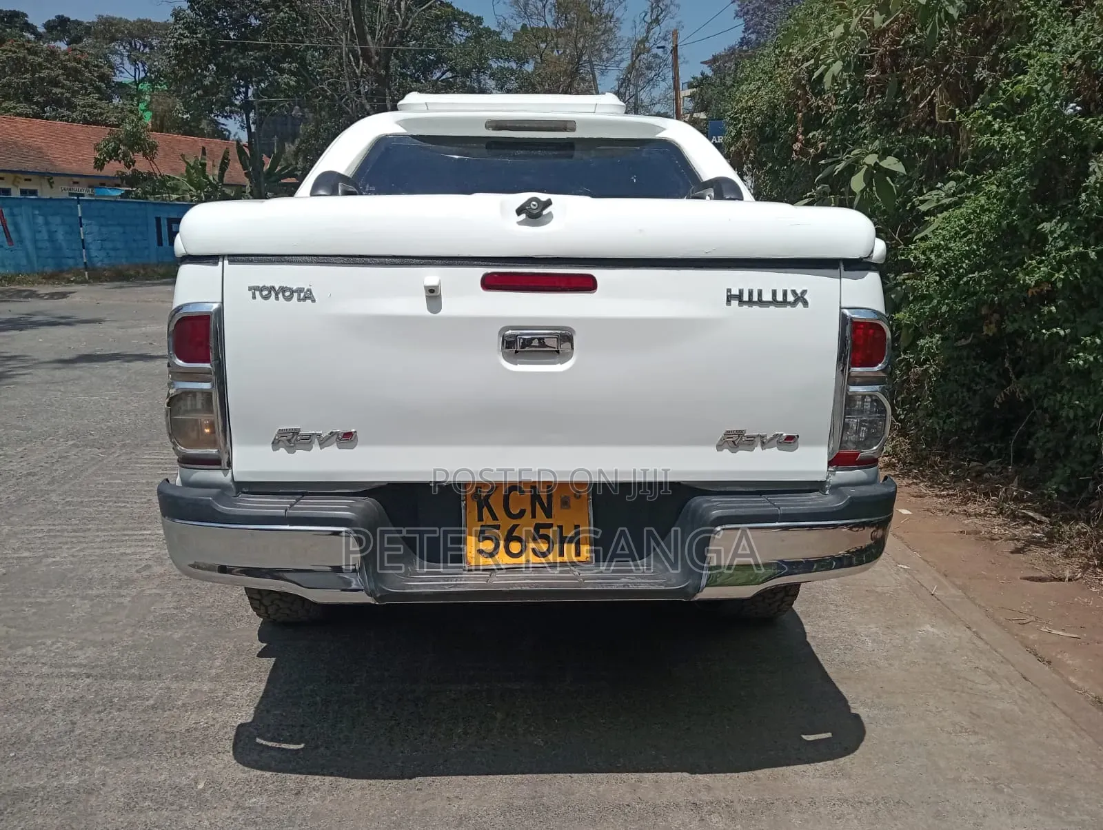 Toyota Hilux 2011 Off white