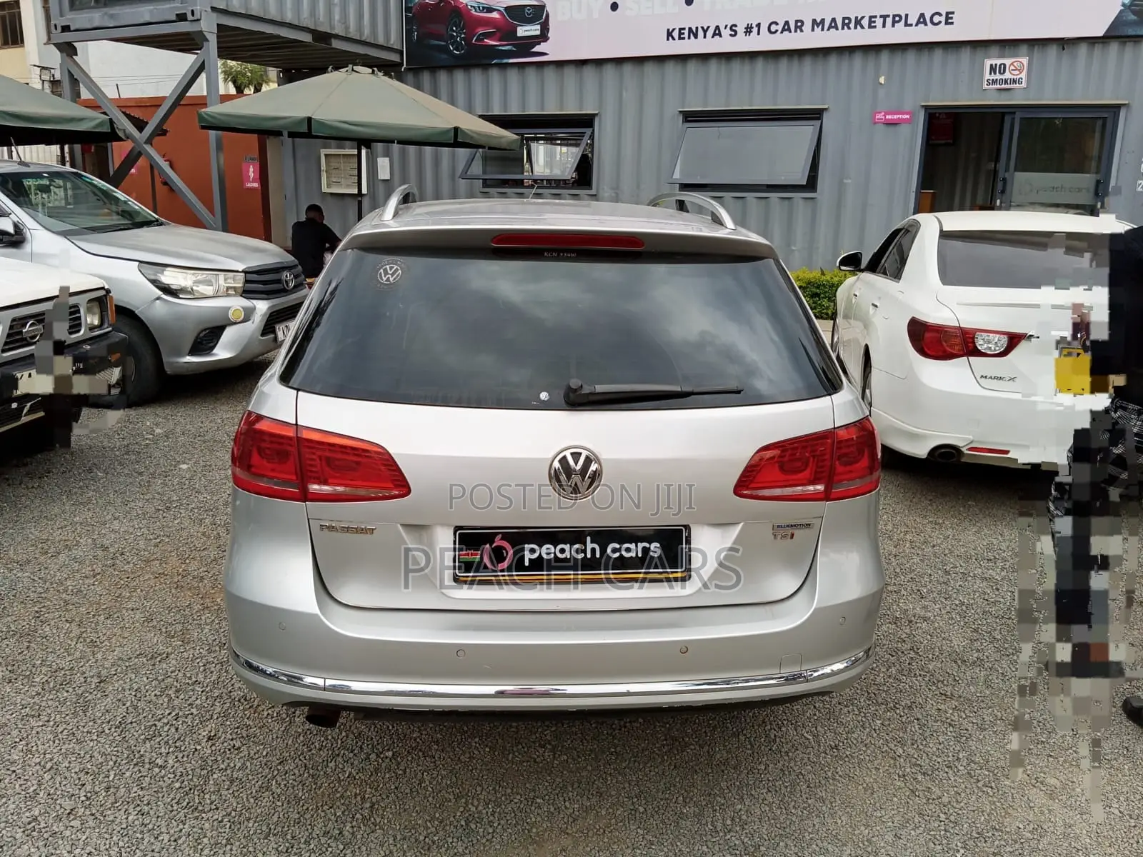 Volkswagen Passat 2011 Silver