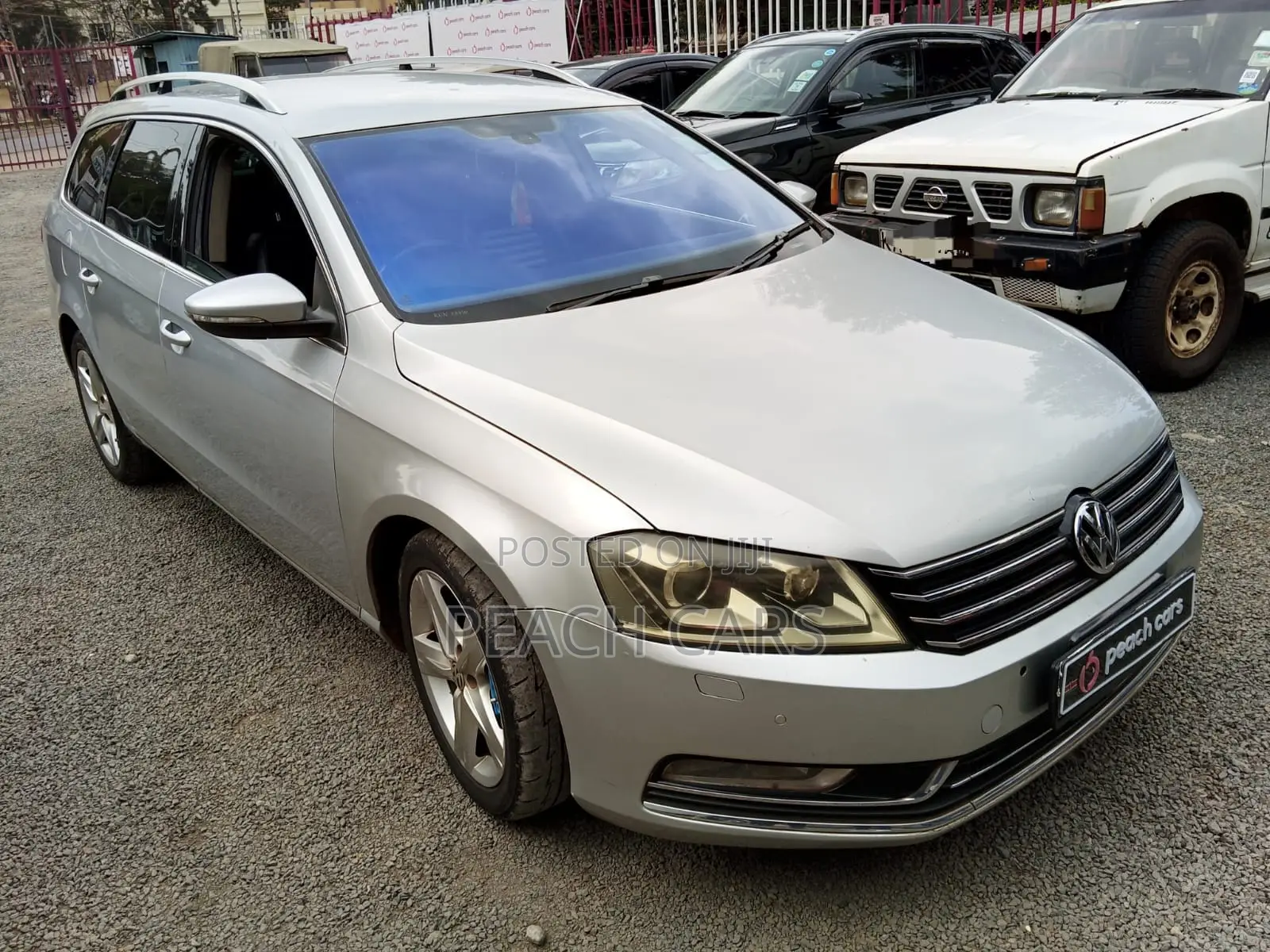Volkswagen Passat 2011 Silver