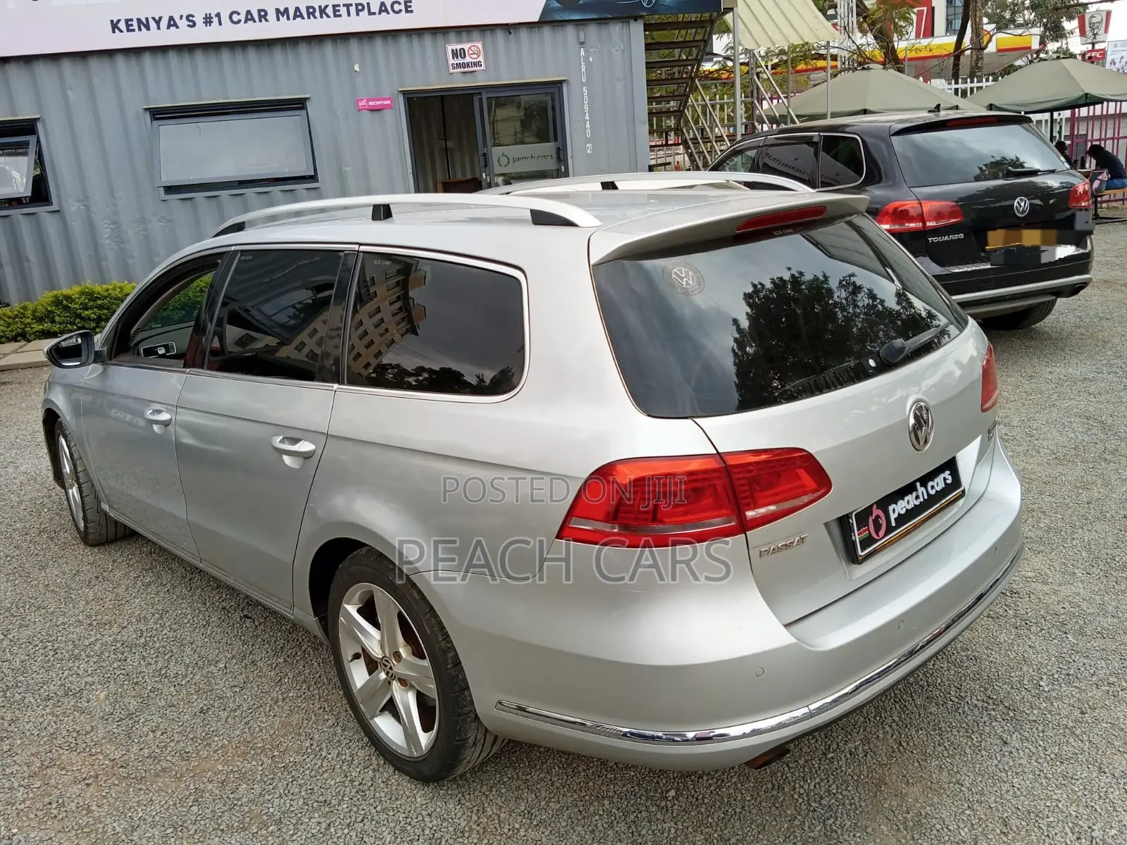 Volkswagen Passat 2011 Silver
