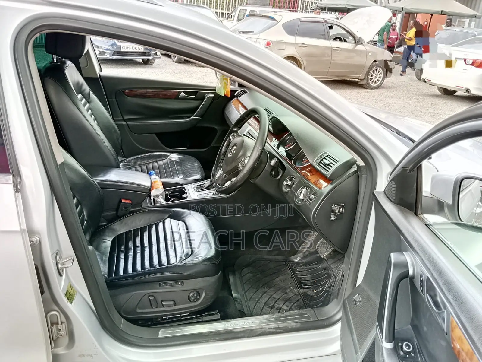 Volkswagen Passat 2011 Silver