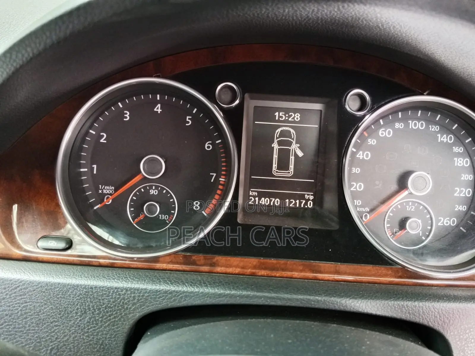 Volkswagen Passat 2011 Silver
