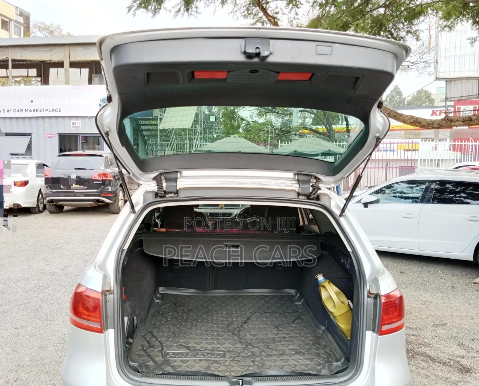 Volkswagen Passat 2011 Silver