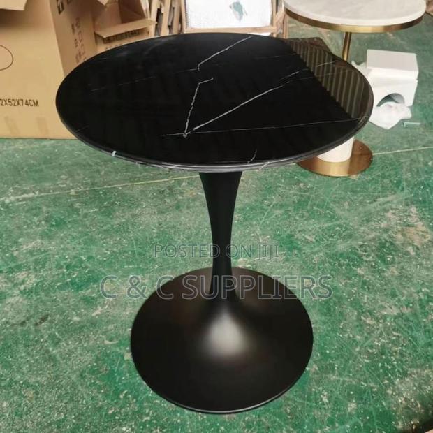 Round Tulip Dining Table-White & Black