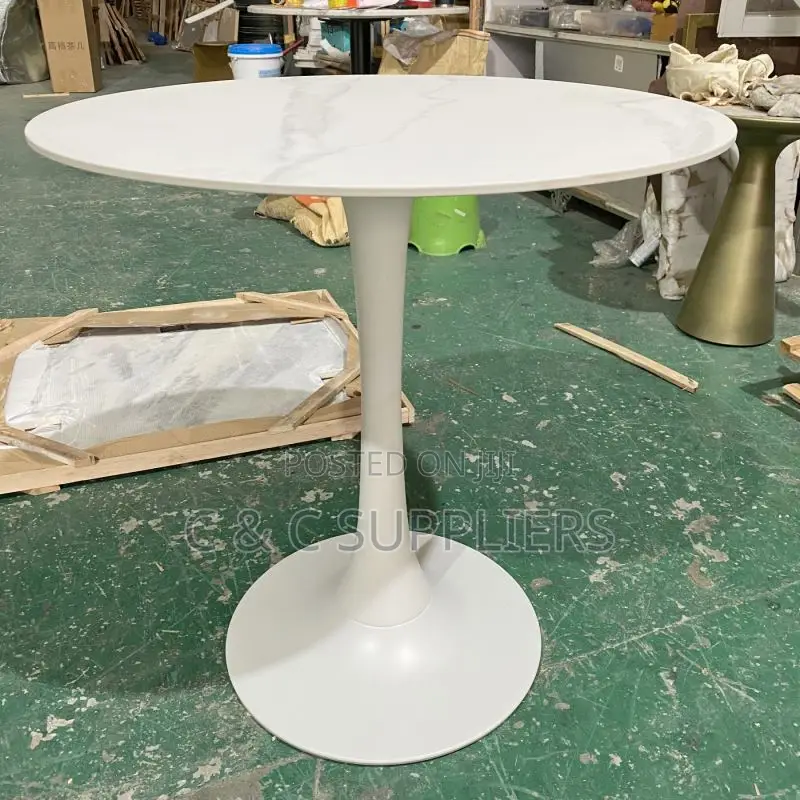 Round Tulip Dining Table-White & Black