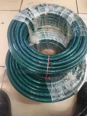 3/4 Inch by 30m Green Braided Pipe