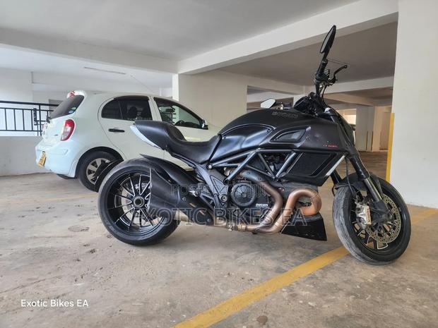 Ducati Diavel 1260 2016 Black
