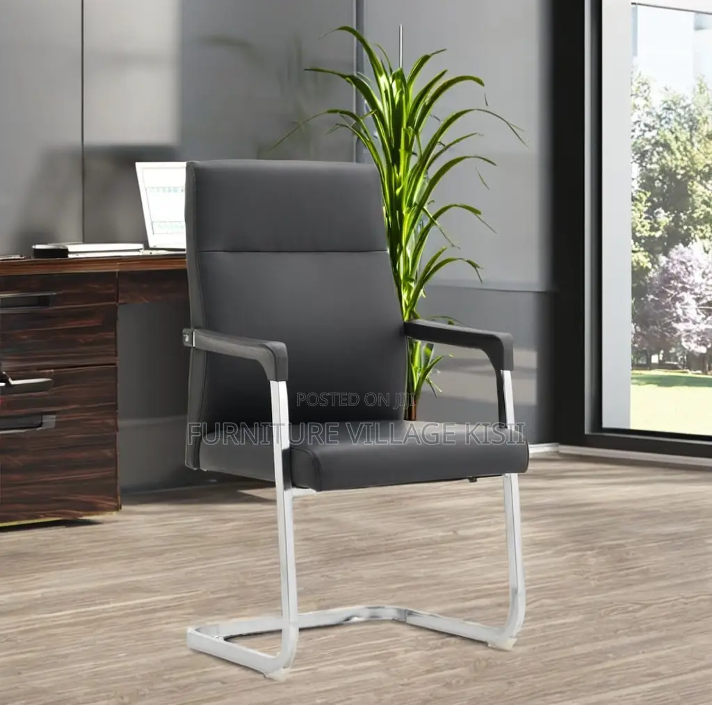 Office Chair; Black High Back Executive Visitors Seat.