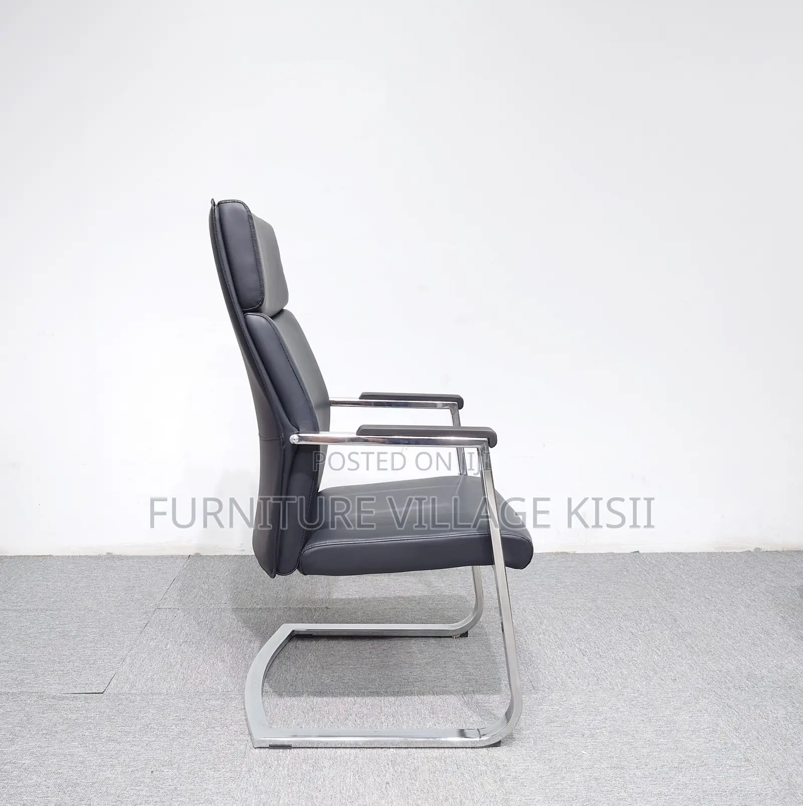 Office Chair; Black High Back Executive Visitors Seat.