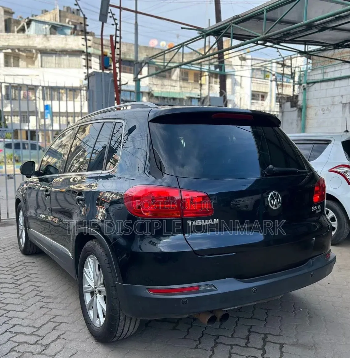 Volkswagen Tiguan 2012 Black