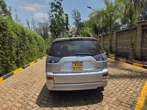 Mitsubishi Outlander 2010 Silver