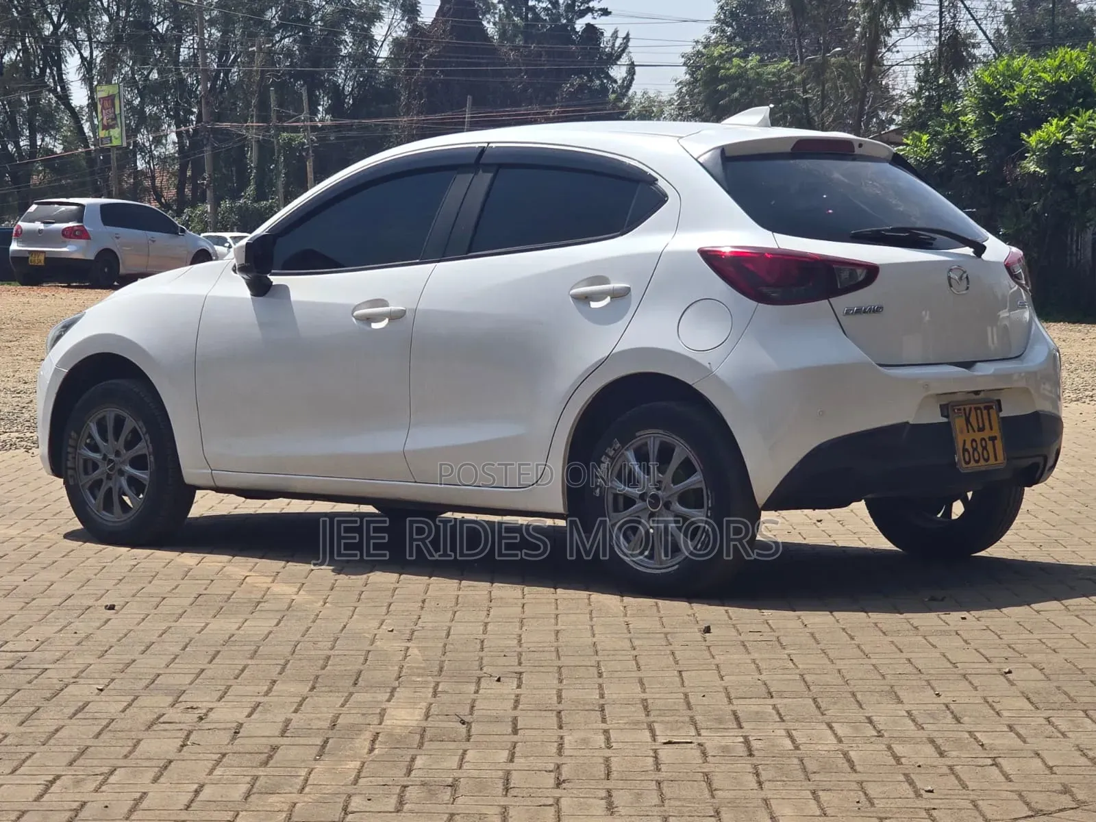 Mazda Demio 2018 White