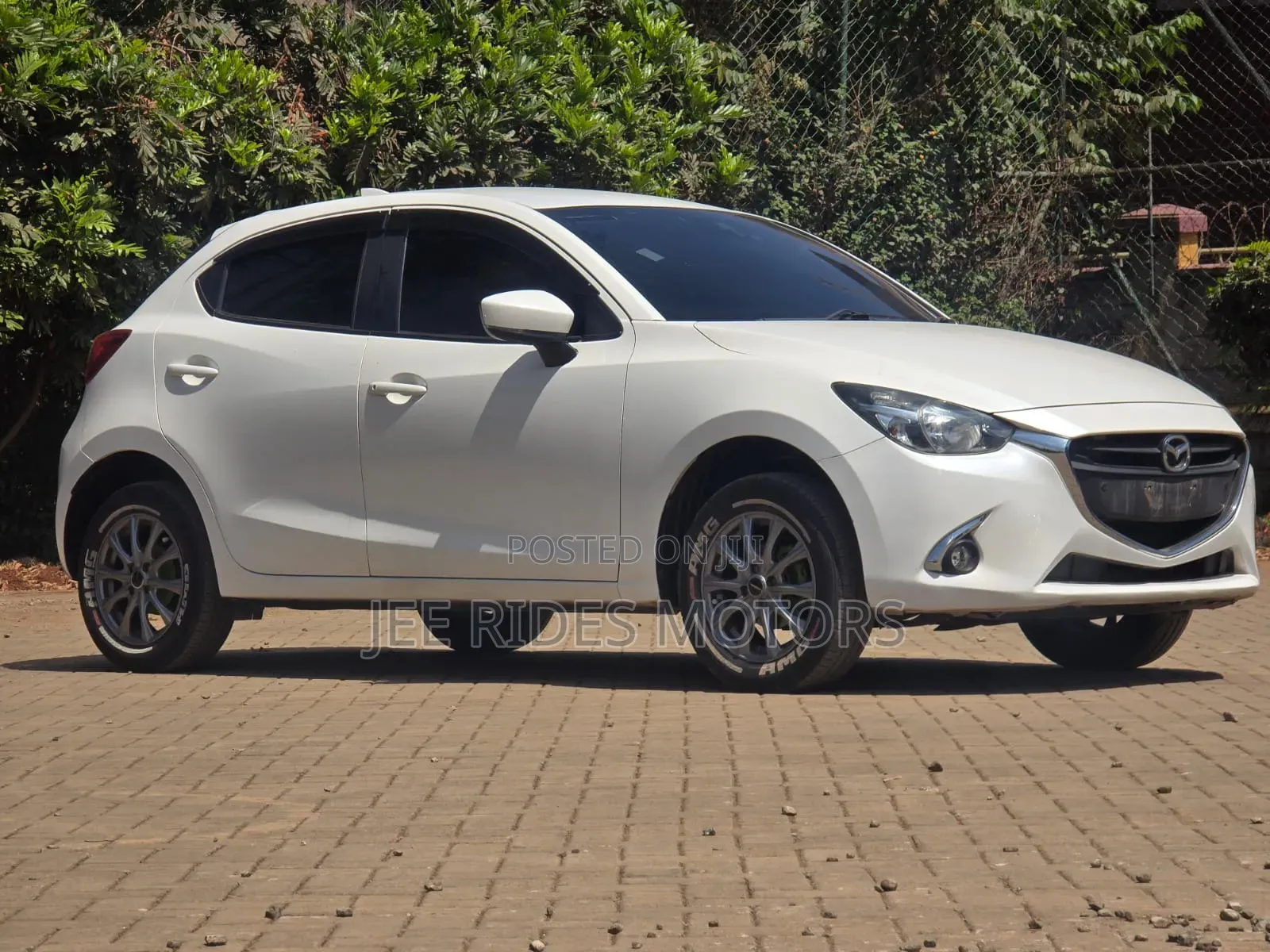 Mazda Demio 2018 White