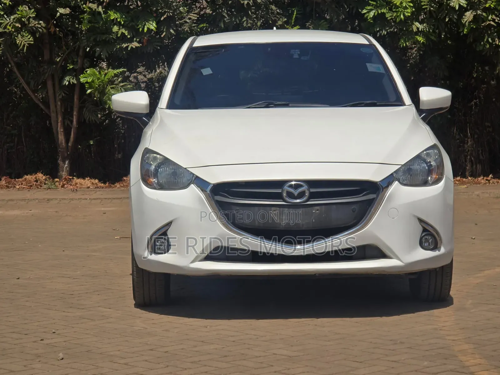 Mazda Demio 2018 White