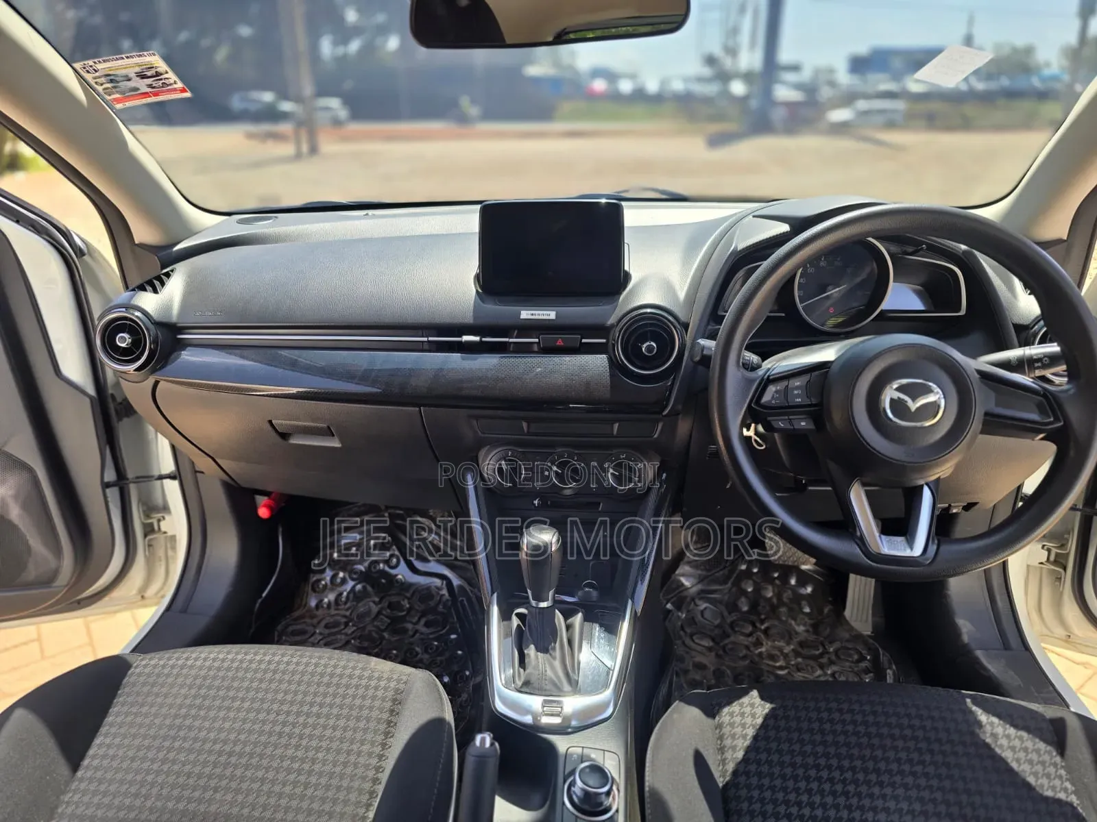 Mazda Demio 2018 White