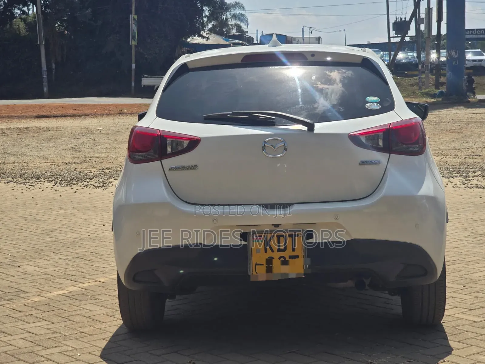 Mazda Demio 2018 White