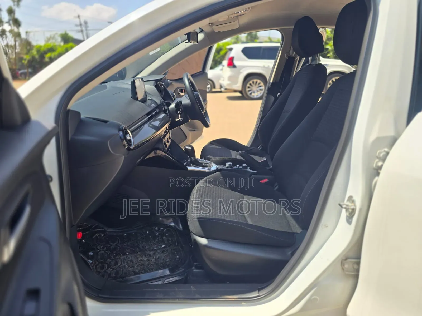 Mazda Demio 2018 White