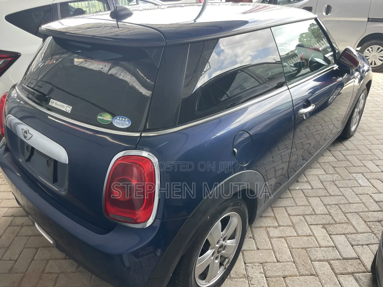 Mini Cooper 2018 Blue