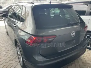 Volkswagen Tiguan 2019 Gray